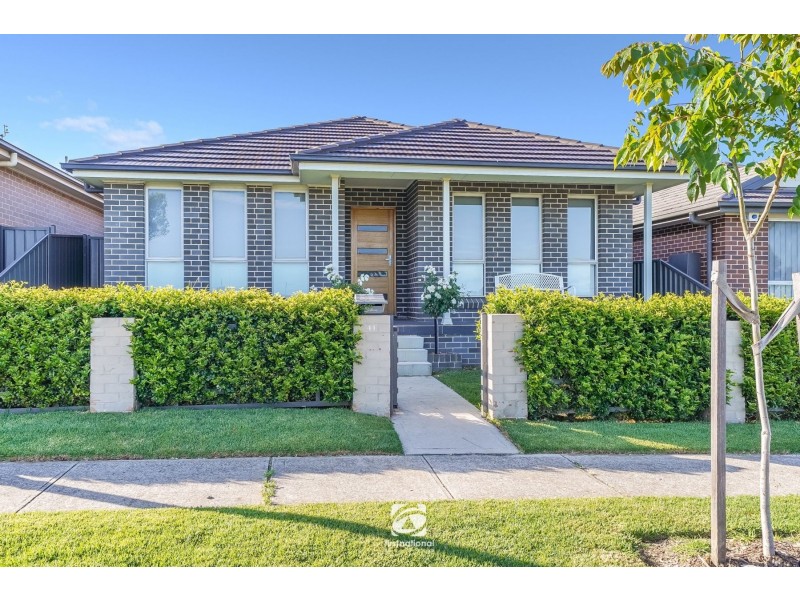 41 Franzman Avenue, Elderslie NSW 2570
