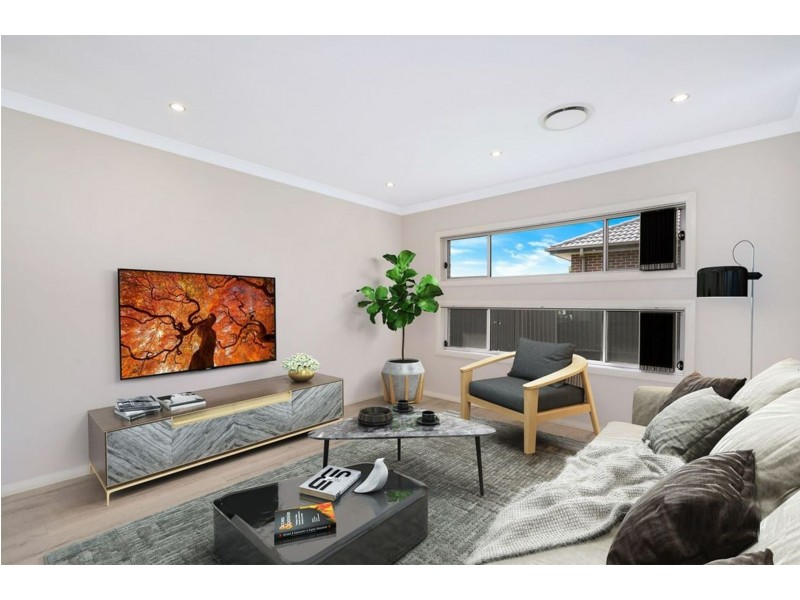 5 Moxon Street, Oran Park NSW 2570