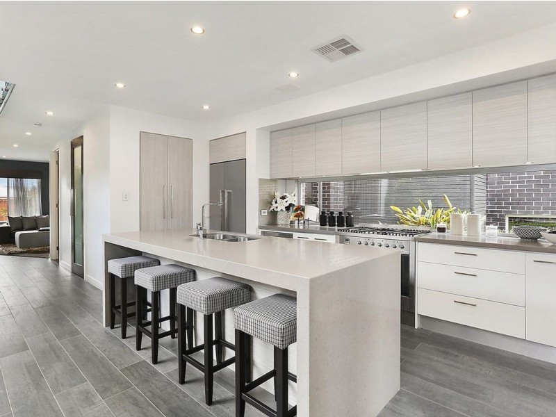 38 Village Circuit, Gregory Hills NSW 2557