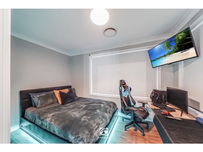 18 Woolshed Place, Currans Hill NSW 2567