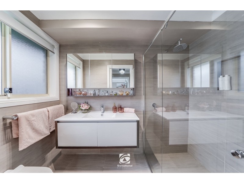 18 Woolshed Place, Currans Hill NSW 2567