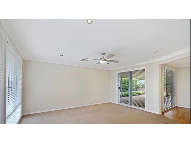6 Thurn Place, Elderslie NSW 2570