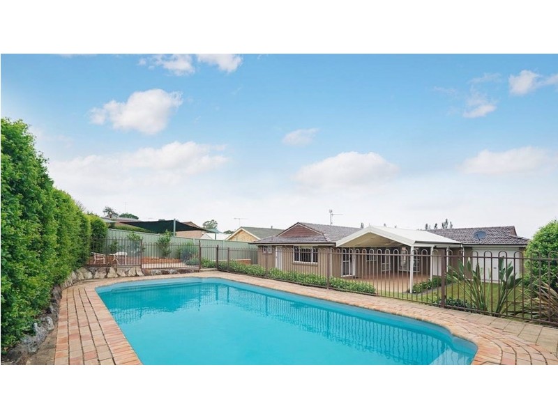 6 Thurn Place, Elderslie NSW 2570