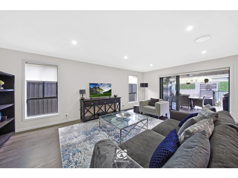 4 Norfolk Boulevard, Spring Farm NSW 2570