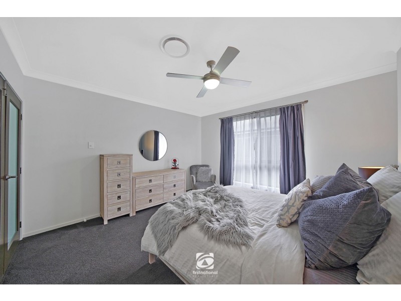 4 Norfolk Boulevard, Spring Farm NSW 2570