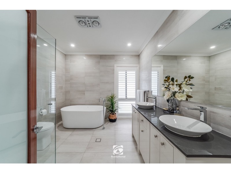 76 Castlemaine Cct (Grove Estate), Harrington Park NSW 2567