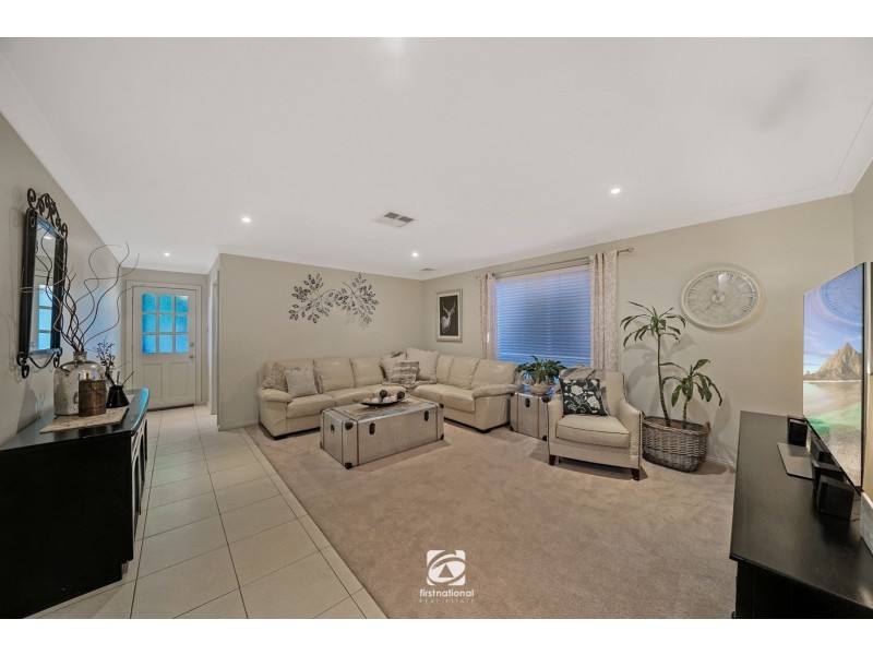 27 Tristania Street, Mount Annan NSW 2567