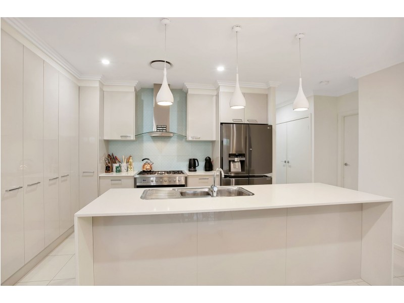 16 Hinton Loop, Oran Park NSW 2570