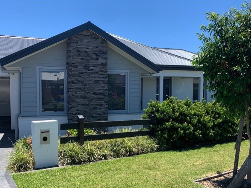1 Arcadian Hills Crescent, Cobbitty NSW 2570