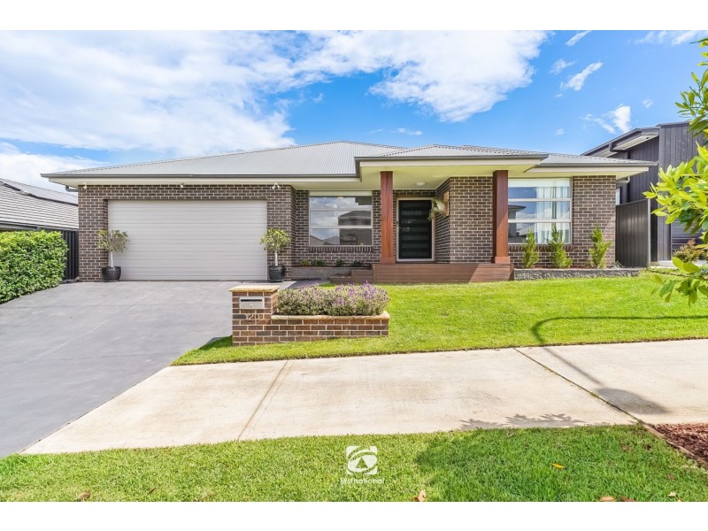 120 Donovan Boulevard, Gregory Hills NSW 2557