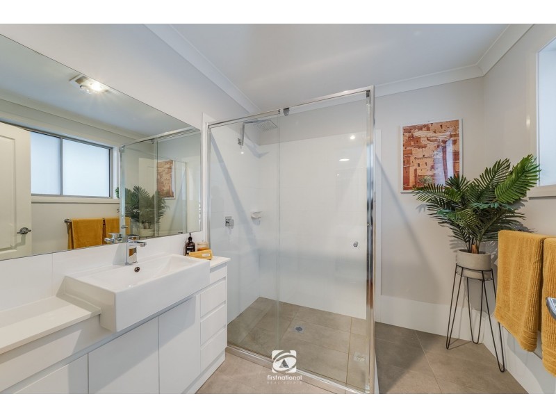 120 Donovan Boulevard, Gregory Hills NSW 2557