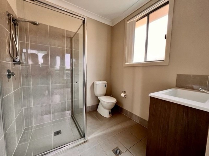 64 Bagnall Street, Gregory Hills NSW 2557