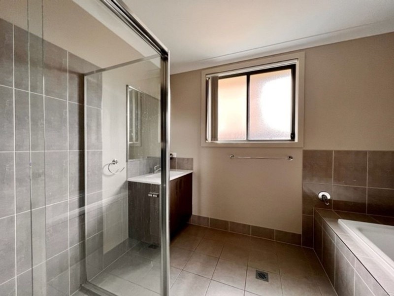 64 Bagnall Street, Gregory Hills NSW 2557