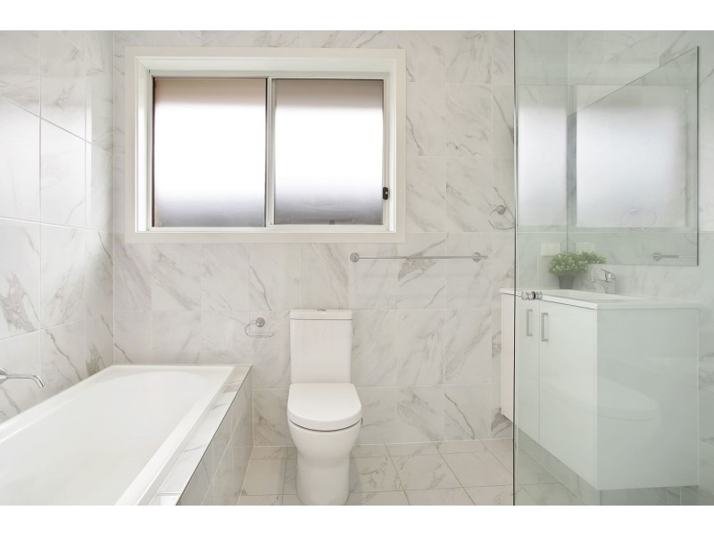 72 Richmond Road, Oran Park NSW 2570