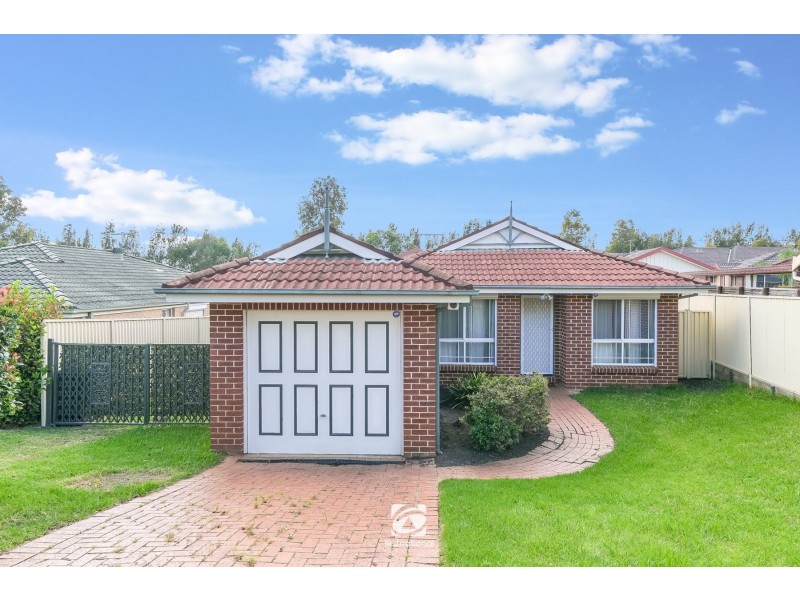 77 Morshead Road, Mount Annan NSW 2567