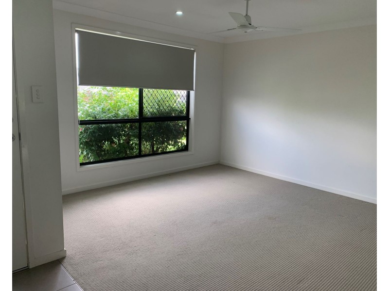 18 Furlong Drive, Currans Hill NSW 2567