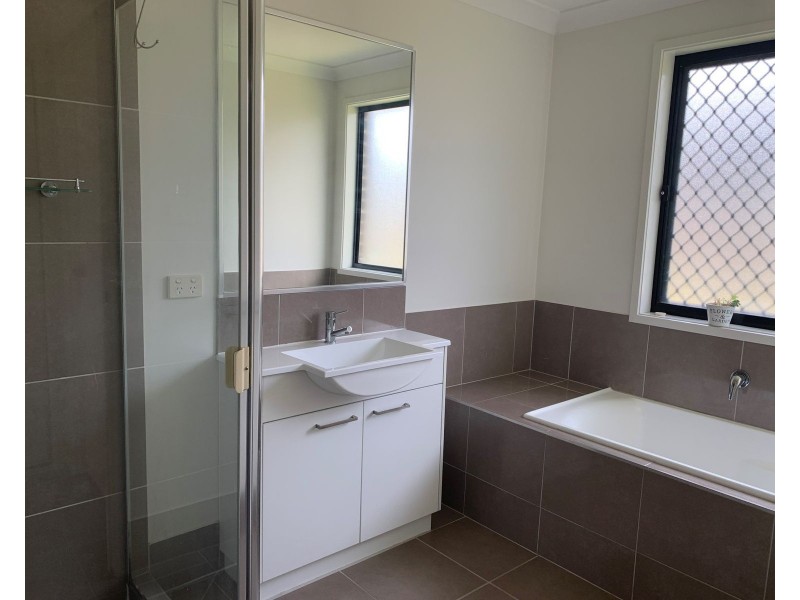 18 Furlong Drive, Currans Hill NSW 2567