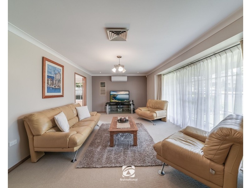 52  Pinaroo Cres, Bradbury NSW 2560