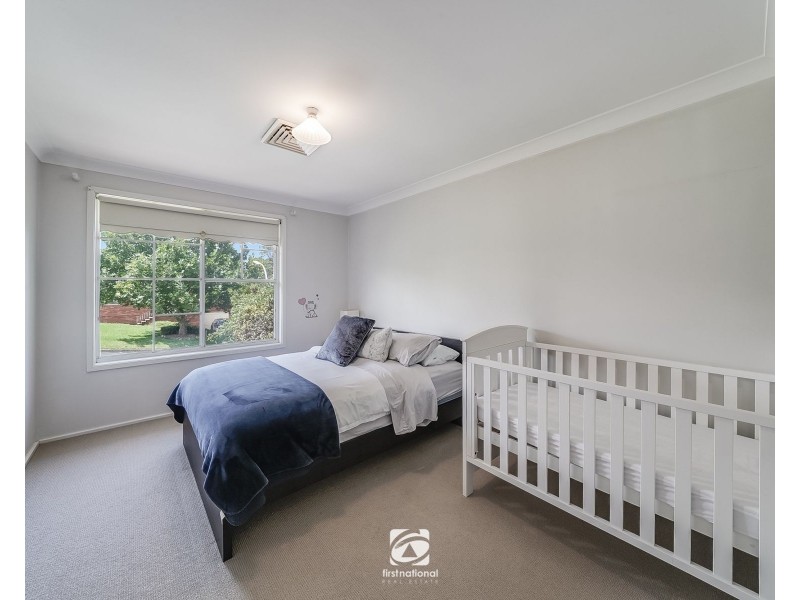 52  Pinaroo Cres, Bradbury NSW 2560