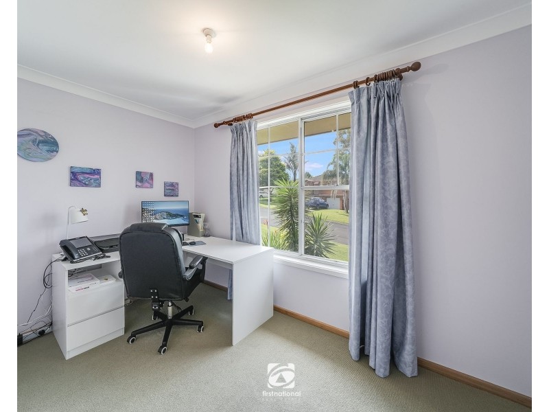 52  Pinaroo Cres, Bradbury NSW 2560