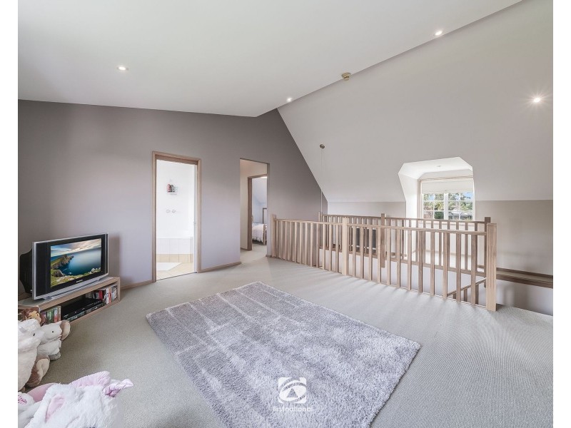 52  Pinaroo Cres, Bradbury NSW 2560