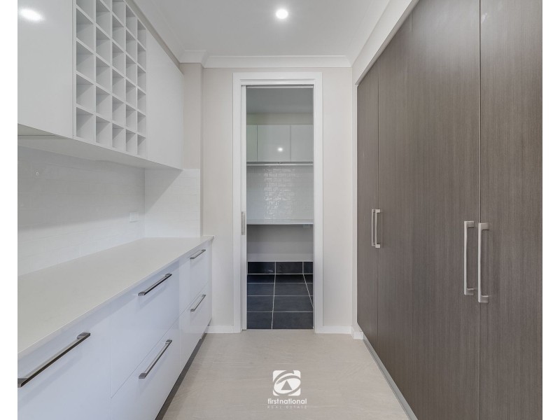 6 Benalla Cove, Harrington Park NSW 2567