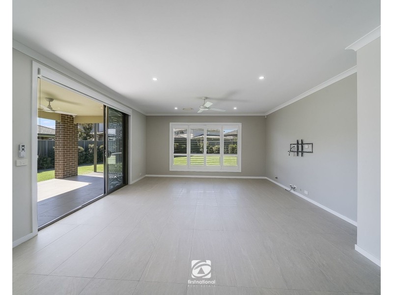 6 Benalla Cove, Harrington Park NSW 2567