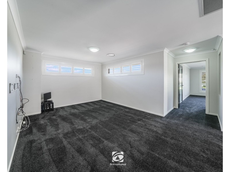 6 Benalla Cove, Harrington Park NSW 2567
