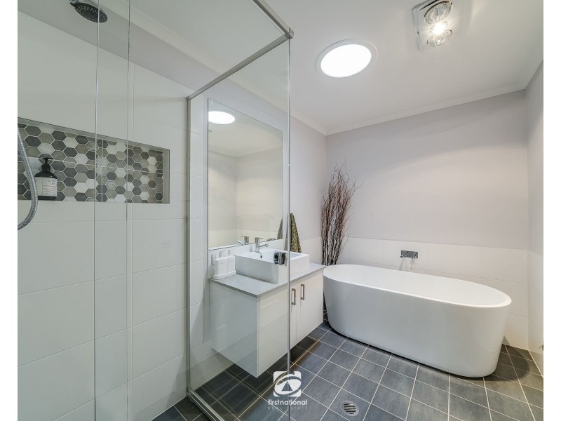 25 Abbott St, Spring Farm NSW 2570