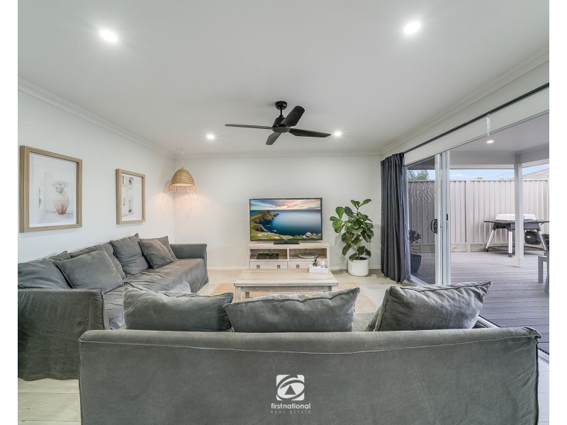 25 Abbott St, Spring Farm NSW 2570