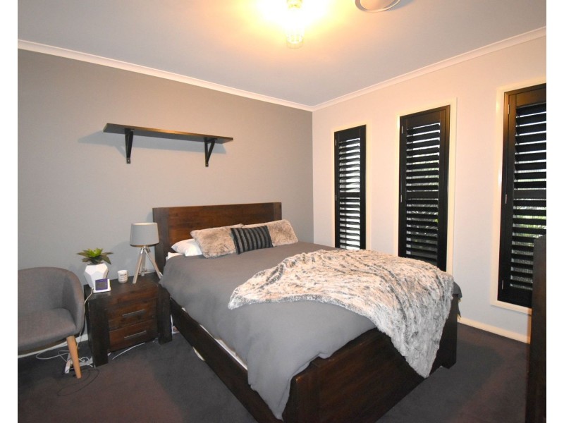 7 Finch Place, Gregory Hills NSW 2557