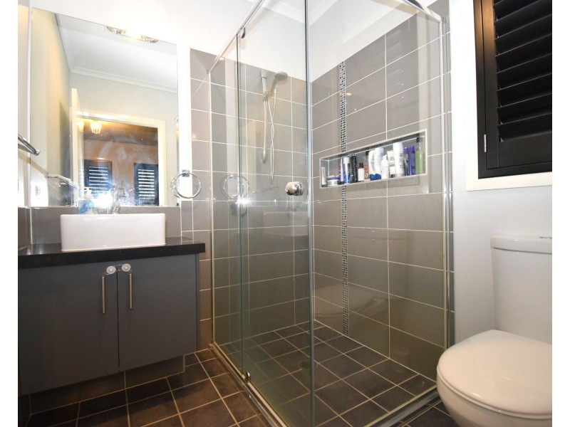 7 Finch Place, Gregory Hills NSW 2557