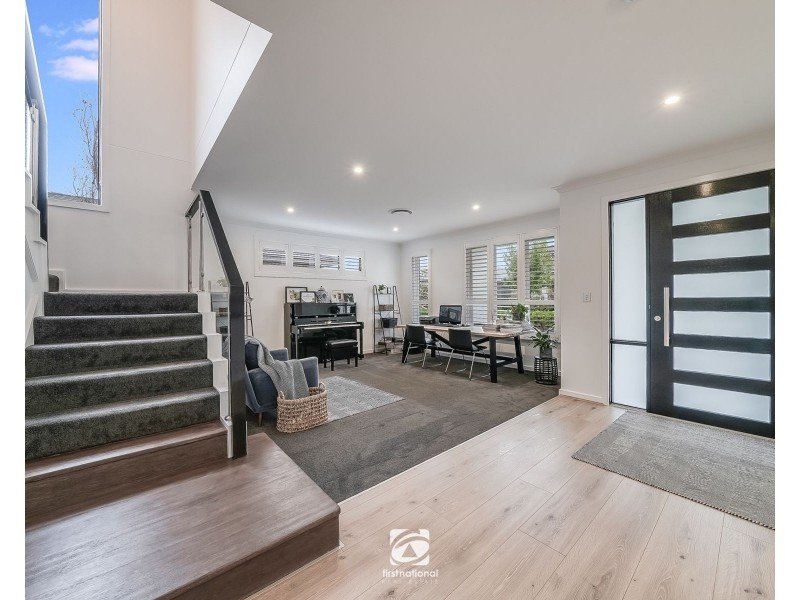 15 Jenolan Cct, Harrington Park NSW 2567