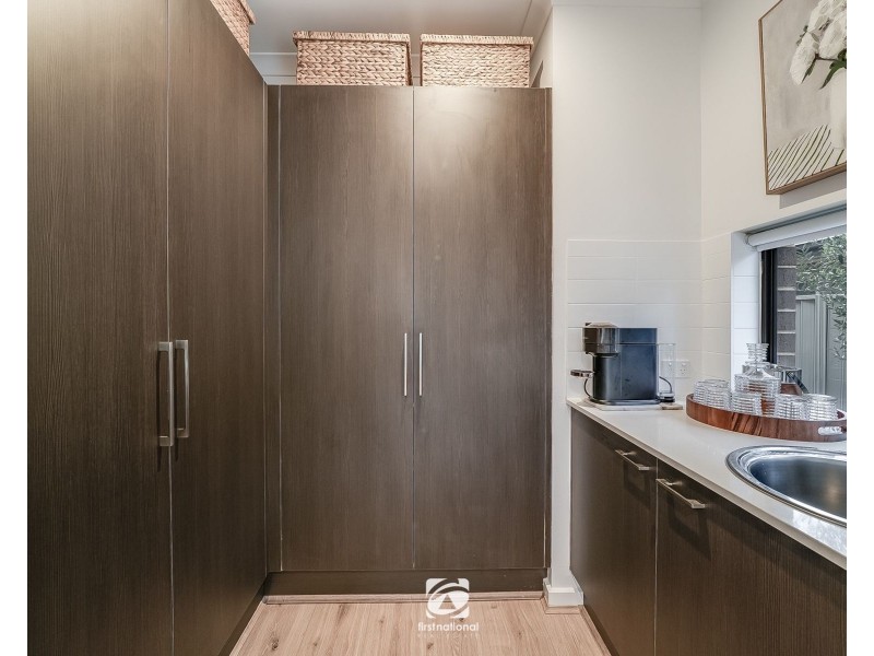 15 Jenolan Cct, Harrington Park NSW 2567