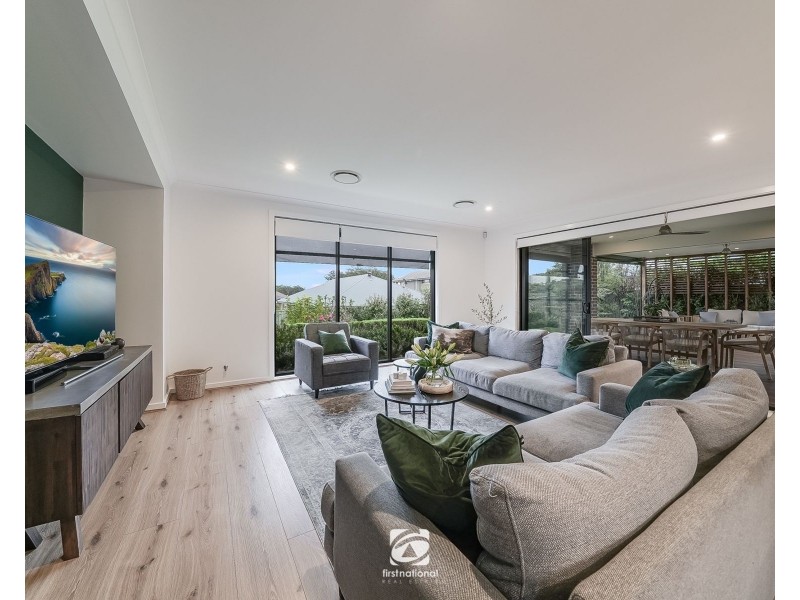 15 Jenolan Cct, Harrington Park NSW 2567