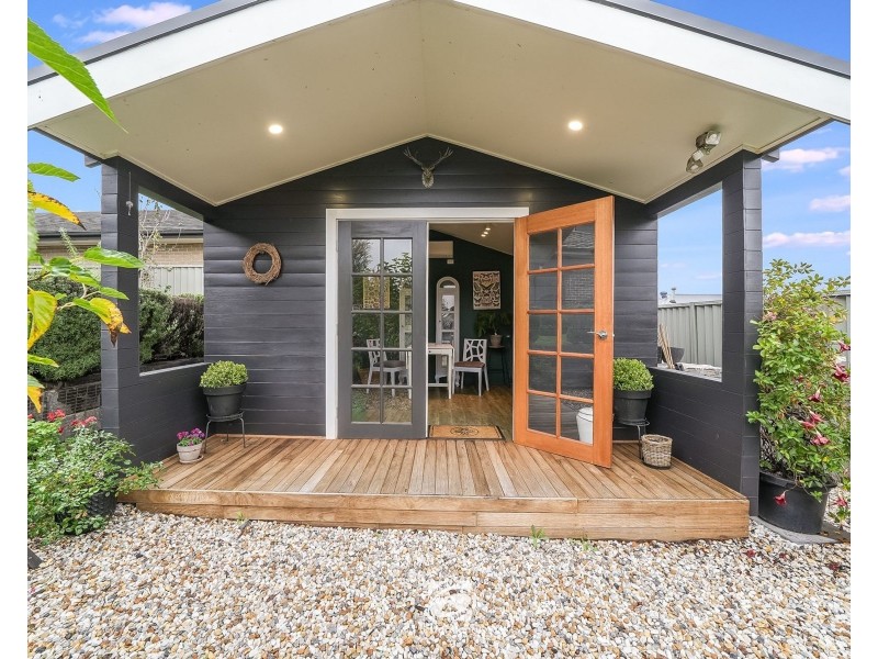 15 Jenolan Cct, Harrington Park NSW 2567