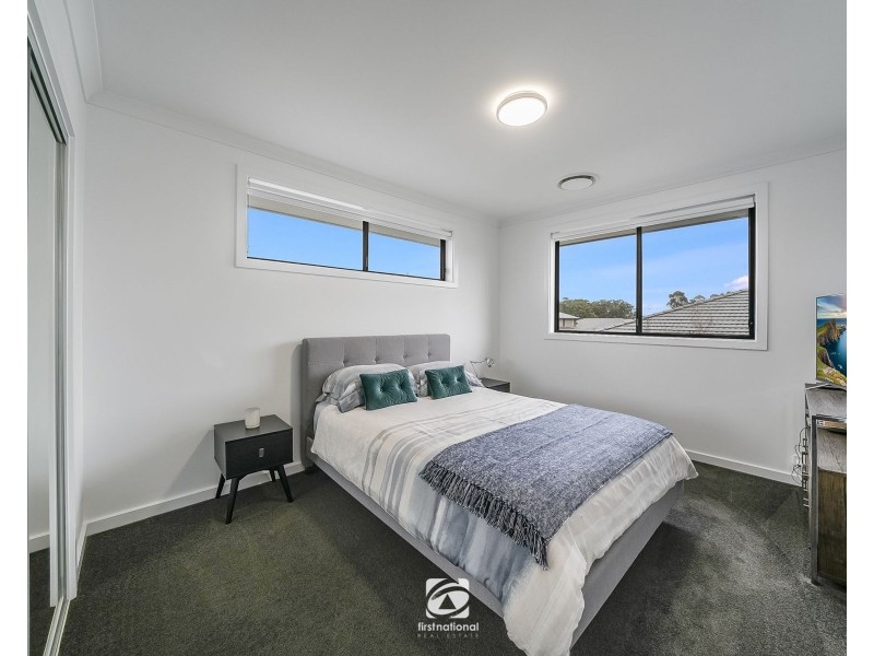 15 Jenolan Cct, Harrington Park NSW 2567
