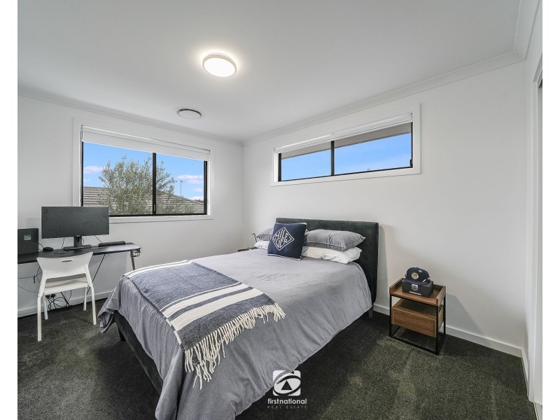 15 Jenolan Cct, Harrington Park NSW 2567