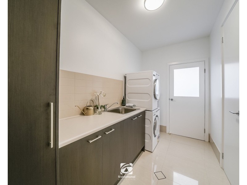 15 Jenolan Cct, Harrington Park NSW 2567