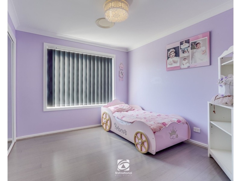 5 Garner Road, Spring Farm NSW 2570