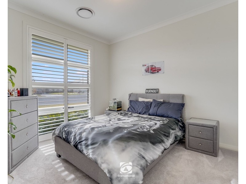 4 Emmaline Avenue, The Oaks NSW 2570