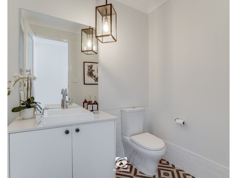 4 Emmaline Avenue, The Oaks NSW 2570