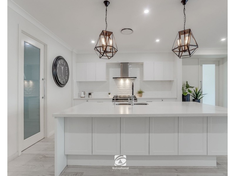 4 Emmaline Avenue, The Oaks NSW 2570