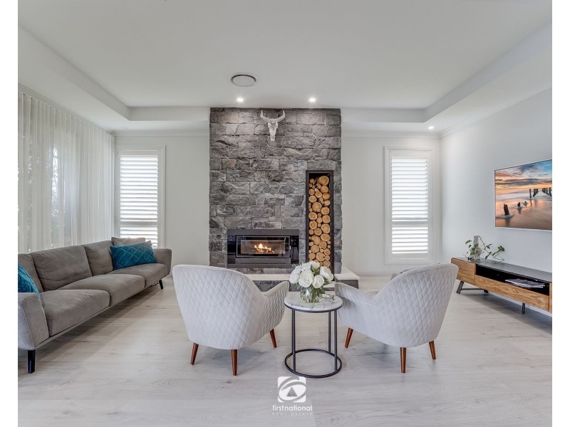 4 Emmaline Avenue, The Oaks NSW 2570