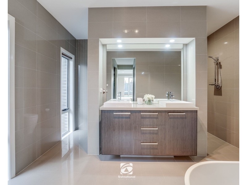 10 Underwood Circuit, Harrington Park NSW 2567