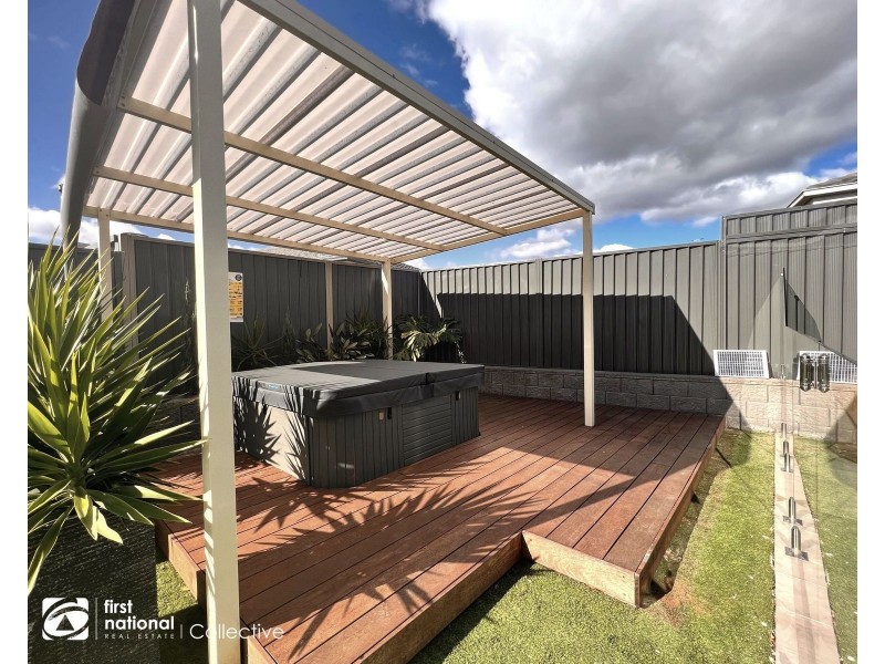 27 Atlee Street, Oran Park NSW 2570