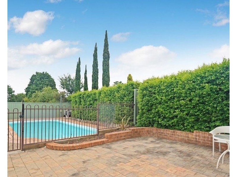 6 Thurn Street, Elderslie NSW 2570