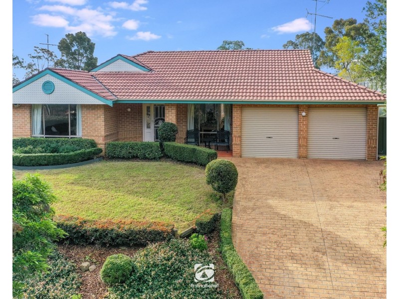 18 Packenham Place, Mount Annan NSW 2567