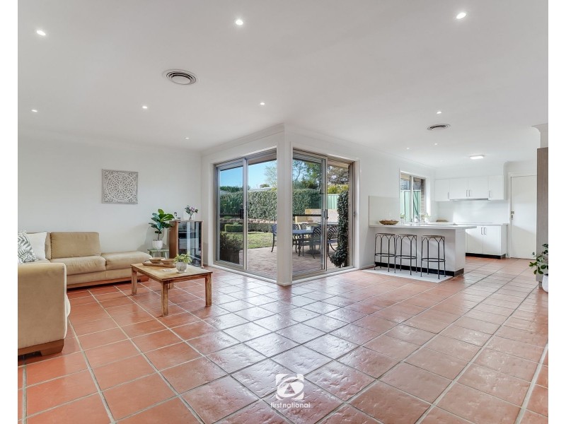 18 Packenham Place, Mount Annan NSW 2567