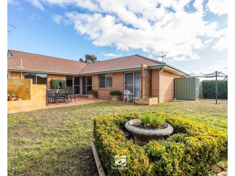 18 Packenham Place, Mount Annan NSW 2567